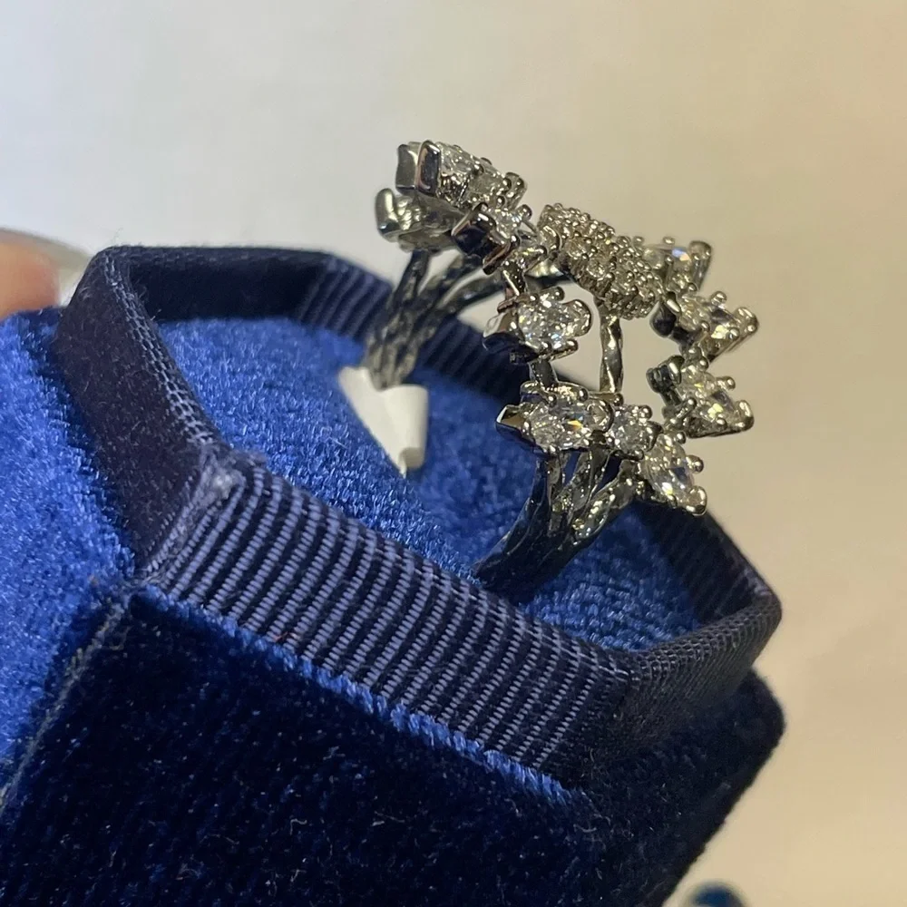 Unique Ring